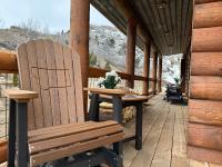 Bigger Bear Cabin by Madison River in SW Montana - B&B Norris