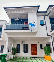 Luxury 4 Bedroom Duplex with Waterview and Pool plus Home Office in Lekky County Homes - B&B