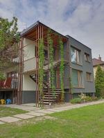 Vila Věkoše - apartmán s terasou a zahradou - Chambres d'hôtes Hradec Králové