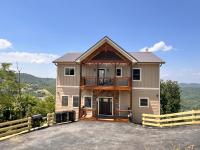 Luxury 4 BDR, Breathtaking Views, Theater, EVC - Chambres d'hôtes Gatlinburg
