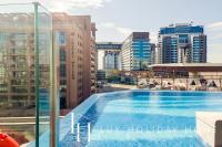 LUX Iconic Views at The Palm Tower Suite 3 - Bed and Breakfast Dubai