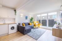 Luxury Modern PENTHOUSE, City Centre, SLEEPS 6 - B&B