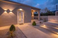 Christini Secrets - B&B Platanos