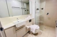 Lindfield steps to train and shopping - B&B Sydney