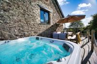 Plaistow Barton Barn - The Engine Room - Bed and Breakfast Barnstaple