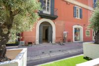 Oriens 24 - Comfy & Roomy Apartment - B&B Bari