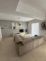 Unique 2 bedroom apt in St Julians - Ferienwohnung St. Julian's