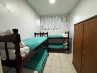 Einzelbett im Frauenschlafsaal