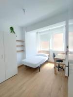 Piso Vacacional 4 habitaciones - Calle Torno, Plasencia - B&B