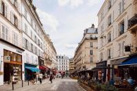 Delight in Montmartre - a true Parisian apartment - Chambres d’hôtes Paris