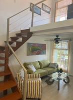 Enchanting 3 BR 2 Bath Condo in the Heart of Jaco - B&B