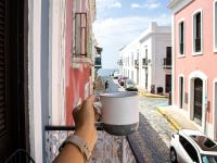 Colonial Apt with Balcony in OSJ Next to San Sebastian APT 3 - B&B