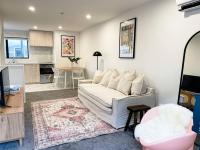 Chic City Centre Townhouse - B&B