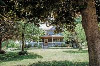 Vintage Farmhouse with Hot Tub on Vineyard - Ferienwohnung Waterford