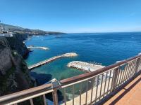 MyHome - Sorrento By The Sea-Beach - B&B Sant'Agnello
