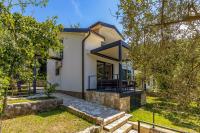 Beachside House Lara - Happy Rentals - B&B Omišalj