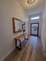 Large Brand New Executive Home in Hervey Bay - B&B