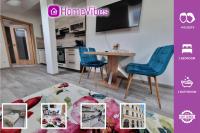 Moderní podkrovní byt 2KK u náměstí s klimatizací - Chambres d'hôtes Hradec Králové