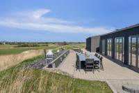 Luxurious Holiday Home With Sauna And 5-Person Outdoor Spa -1018 - Chambres d'hôtes Ringkøbing