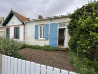 Charmante villa T4 face mer, proche plages et commerces, idéale familles - FR-1-324-542 - B&B