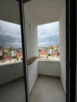 Sunlit Apartments - B&B Durrës