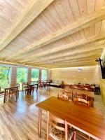 Lazer Çardaku Guest House - B&B Valbonë