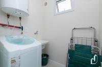 Apartamento com 02 dormitórios - B&B Canto Grande