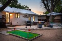 Cava House, Hot tub, Cowboy Pool, Fire pit! - Ferienwohnung Fredericksburg