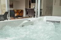 Appartement jacuzzi et terrasse - B&B