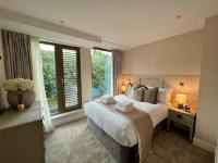 The Noir Blanc Retreat at Ryedale House - B&B York