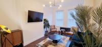 Stunning Luxury Spacious Holiday Home - 5 Bedrooms - Rest & Recharge in Manchester - Chambres d'hôtes Manchester