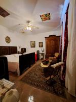 Quadruple Room with Private External Bathroom