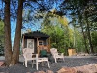 HARRISVILLE Love Shack - B&B