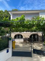 Summer Sea View Apartment near Beach - B&B Pula