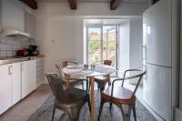 Charming Garden View Apartment with Terrace & grill - B&B Visby