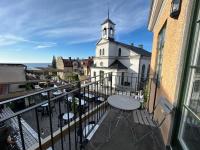 Wonderful 3-bedroom APT in heart of Visby - Chambres d’hôtes Visby
