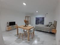 San Martín - Amplio Monoambiente Céntrico - Ferienwohnung