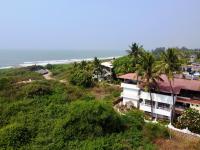 SHANU'S SEASIDE INN - A Family-Run Guesthouse just 100 metres from Candolim Beach - B&B Candolim