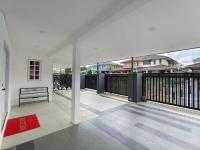 Jk Home Borneo 96 18Pax 6BedR 6BathR 3Carparks - Ferienwohnung Kuching