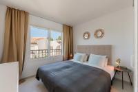 Two-Bedroom Apartment with Terrace and Sea View