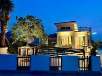 Cape House - Bed and Breakfast
