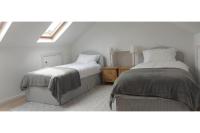 Bright Open Airy Living in Dublin 14 - B&B