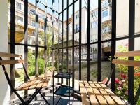 Duplex - Main Street Area - AC - Netflix - Desk - Bed and Breakfast Sofia