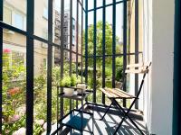 Duplex - Main Street Area - AC - Netflix - Desk - Bed and Breakfast Sofia