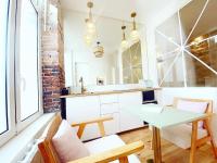 Magnifique appartement a Paris - FLAT-GUEST - Bed and Breakfast Parijs