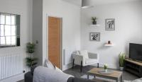 Stylish Apartment in Town Centre - Ferienwohnung Cheltenham
