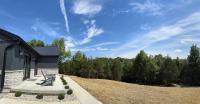 100 Acre Relaxing Retreat Near Ark- The Cabin - B&B