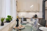Light design apartment close to City park&Bath - B&B Budapest