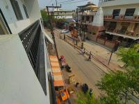 Radha Madhavam Hotel Vrindavan near Iskcon temple & Prem mandir - Ferienwohnung