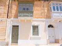 Villa Milano - Jacuzzi Rooftop Lounge with BBQ and Billiard Room - Bed and Breakfast Sliema